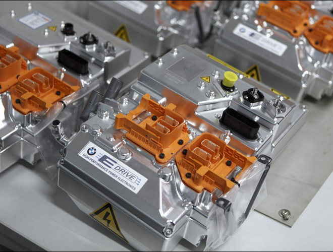 動力電池成重負 新能源汽車輕量化有多難? 動力電池成重負 新能源汽車輕量化有多難?