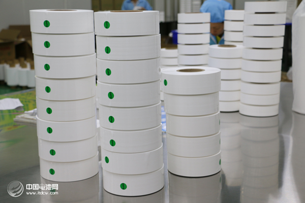鋰電池隔膜趨于輕薄化 我國產量占世界近一半 鋰電池隔膜趨于輕薄化 我國產量占世界近一半