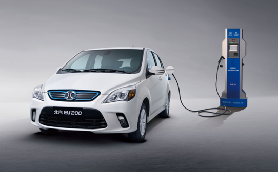 新能源汽車又迎商機 充電基礎設施全面鋪開