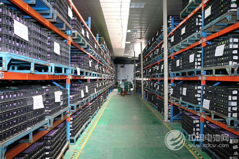 工信部發(fā)布鋰電池行業(yè)規(guī)范 電池企業(yè)年產(chǎn)能不低于1億瓦時(shí) 工信部發(fā)布鋰電池行業(yè)規(guī)范 電池企業(yè)年產(chǎn)能不低于1億瓦時(shí)