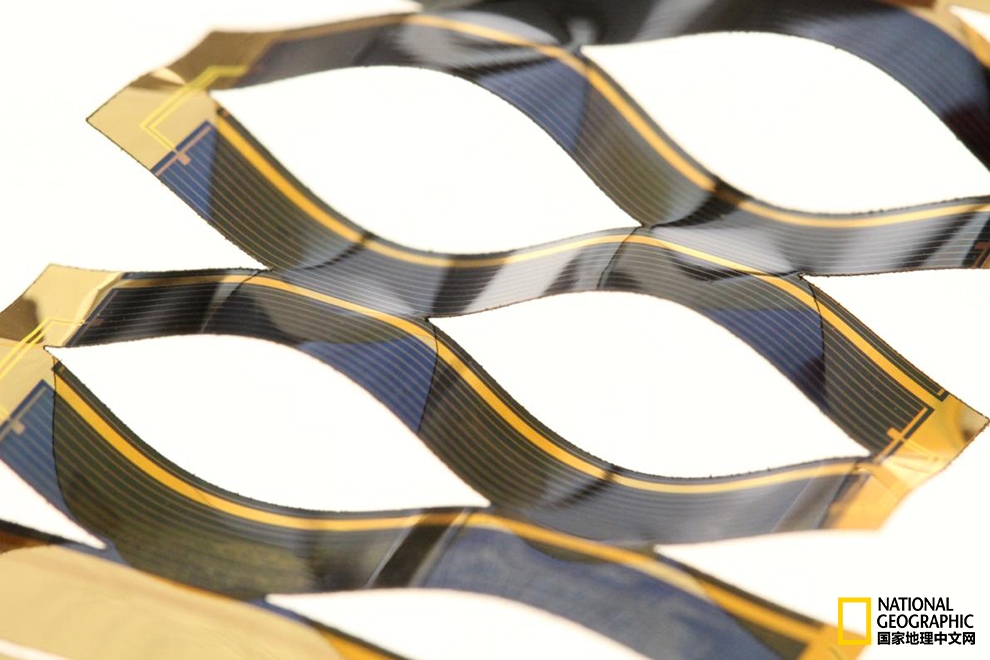 美研發晶格形狀太陽能電池 設計靈感源自剪紙藝術 美研發晶格形狀太陽能電池 設計靈感源自剪紙藝術