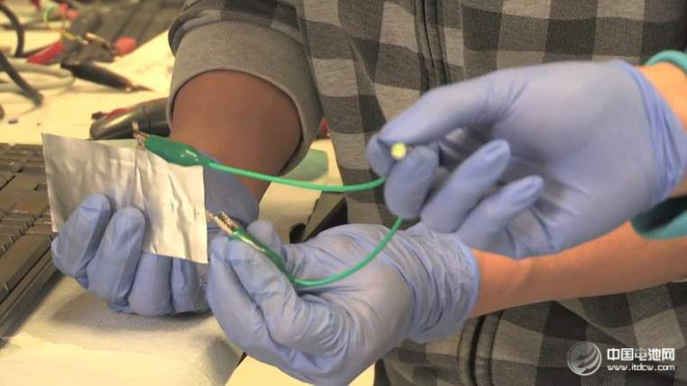 鋰電池材料市場供不應(yīng)求 產(chǎn)業(yè)鏈公司滿負荷生產(chǎn) 鋰電池材料市場供不應(yīng)求 產(chǎn)業(yè)鏈公司滿負荷生產(chǎn)