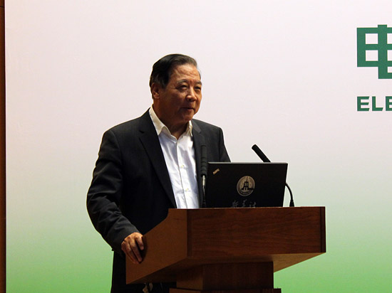 中國汽車工程學會理事長付于武