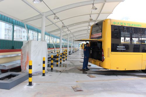 全國最大電動公交基地將在青島啟用  150部充電能力