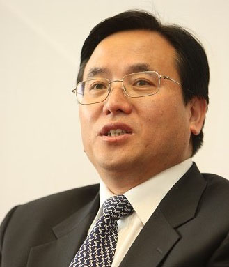 東風汽車公司黨委副書記、董事、總經理朱福壽