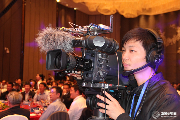 鋰電“達沃斯”舉行盛大歡迎晚宴 中外嘉賓同臺交流