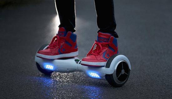 亞馬遜發現平衡滑行車用劣質電池 或存爆炸隱患