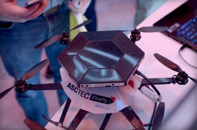 英特爾收購德國無人機(jī)廠商 擬推廣實(shí)感技術(shù) 英特爾收購德國無人機(jī)廠商 擬推廣實(shí)感技術(shù)