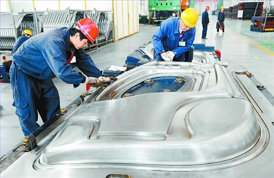 多氟多:今年紅星電動汽車計劃生產1.4萬輛 多氟多:今年紅星電動汽車計劃生產1.4萬輛