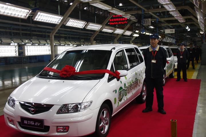 海口新能源與清潔能源出租車率達100% 海口新能源與清潔能源出租車率達100%