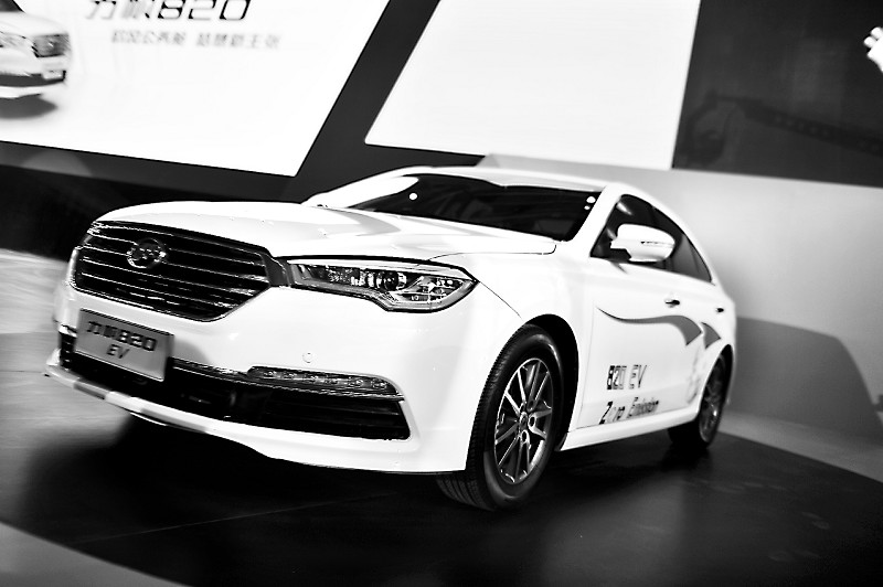 力帆股份出資9億元增資子公司 發力60億瓦時鋰電芯項目 力帆股份出資9億元增資子公司 發力60億瓦時鋰電芯項目