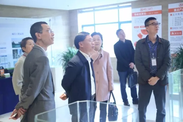 長沙先導投資控股董事長劉繼雄一行考察巨星集團 長沙先導投資控股董事長劉繼雄一行考察巨星集團