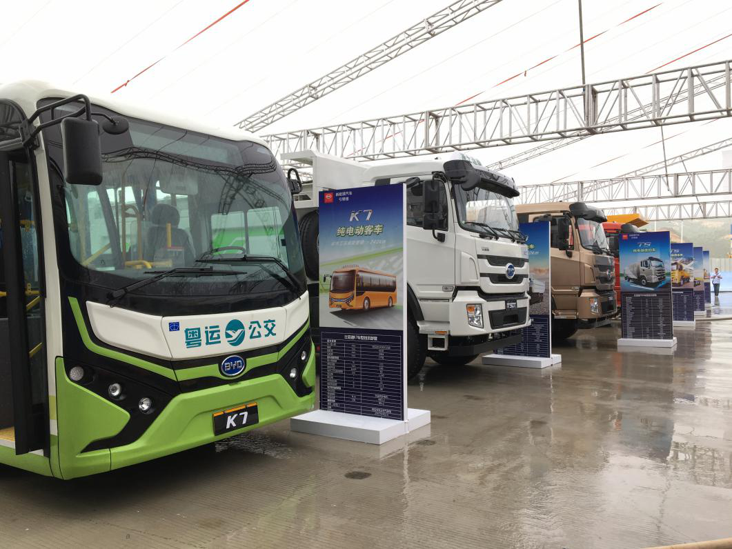 深圳新能源公交車運(yùn)營(yíng)補(bǔ)貼退坡 每年最多扣減15.7萬