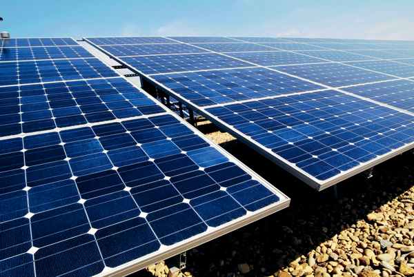 1500兆瓦光伏組件項目在邢臺投產 現自動化程度最高生產線 1500兆瓦光伏組件項目在邢臺投產 現自動化程度最高生產線