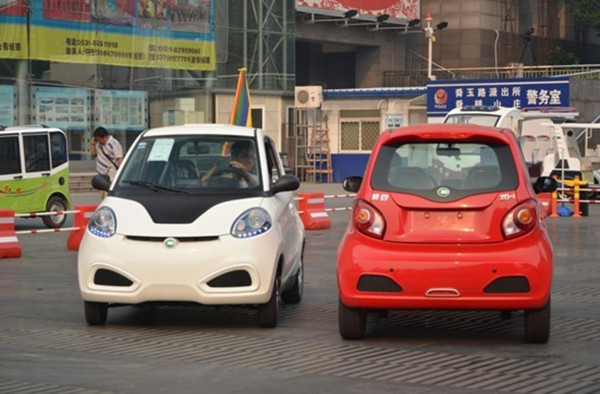 低速電動車廠家看過來,造車或將必須用鋰電 低速電動車廠家看過來,造車或將必須用鋰電