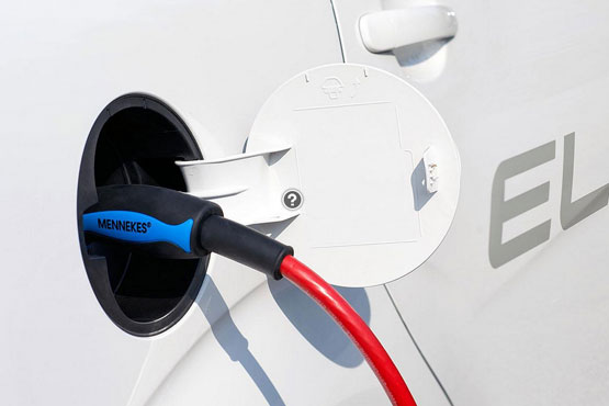 新能源汽車產(chǎn)銷倍增 三領(lǐng)域受資金追捧12只個股創(chuàng)新高 新能源汽車產(chǎn)銷倍增 三領(lǐng)域受資金追捧12只個股創(chuàng)新高