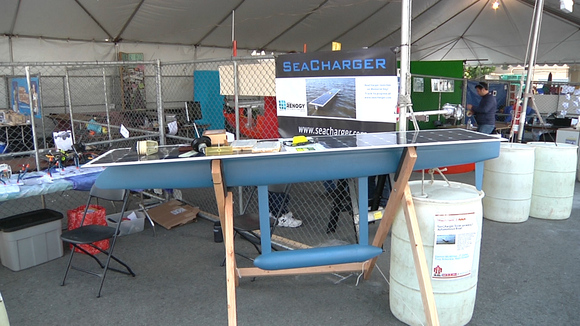 美國(guó)科學(xué)家研發(fā)無(wú)人駕駛船只 太陽(yáng)能供電