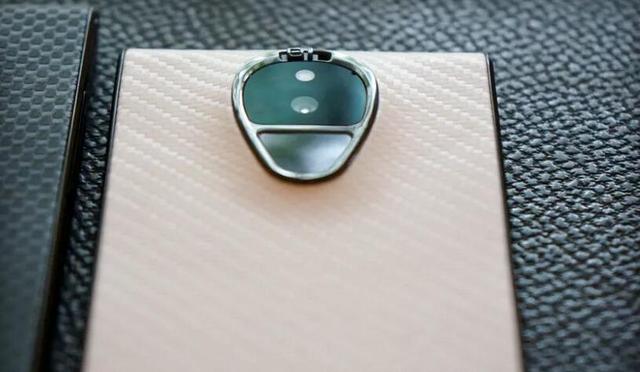 智能手機越來越白菜價 科技成奢侈品的掘墓人