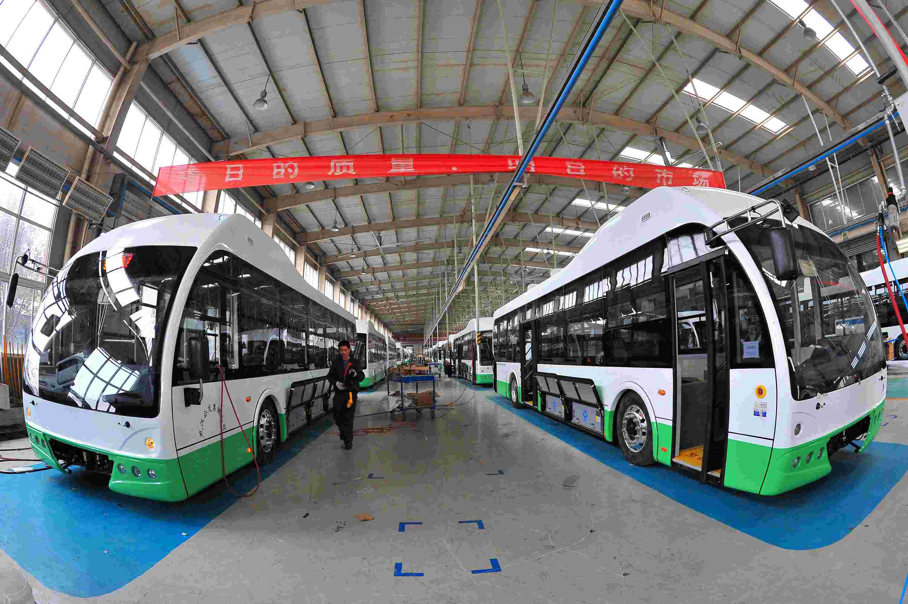 1-5月我國純電動客車產22110輛 插電混動客車產3900輛