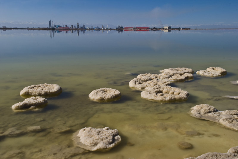 比亞迪與鹽湖股份成立新公司 合作開(kāi)發(fā)鹽湖鋰資源 比亞迪與鹽湖股份成立新公司 合作開(kāi)發(fā)鹽湖鋰資源