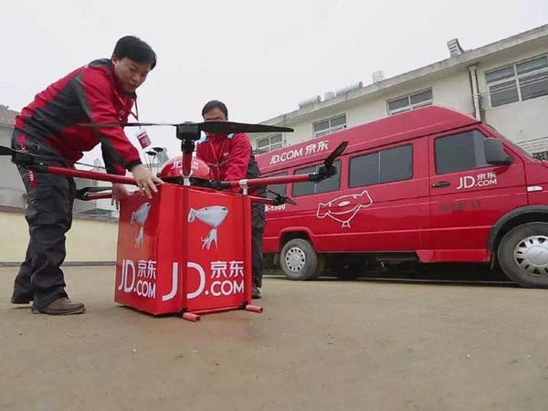 物流轉(zhuǎn)型迫在眉睫 無人機(jī)送快遞是噱頭還是方向？