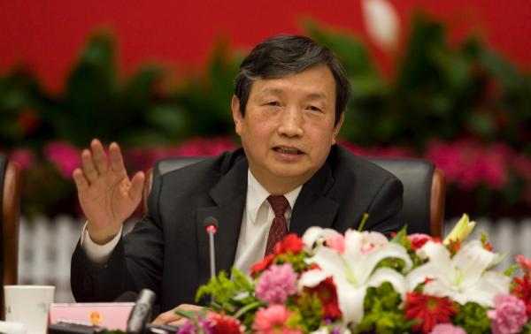 國務(wù)院副總理馬凱:推動(dòng)中國新能源汽車發(fā)展再上新臺(tái)階 國務(wù)院副總理馬凱:推動(dòng)中國新能源汽車發(fā)展再上新臺(tái)階