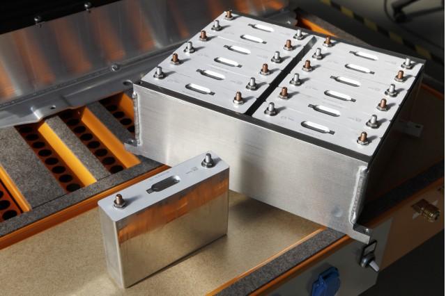 寶馬/三星/特斯拉/松下對比 哪家的電池更好? 寶馬/三星/特斯拉/松下對比 哪家的電池更好?