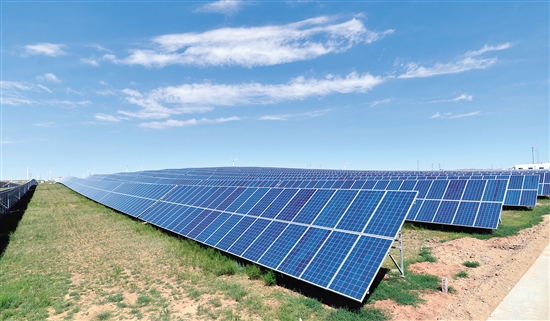 上半年光伏發電新增裝機規模超過20GW 同比增近3倍 上半年光伏發電新增裝機規模超過20GW 同比增近3倍