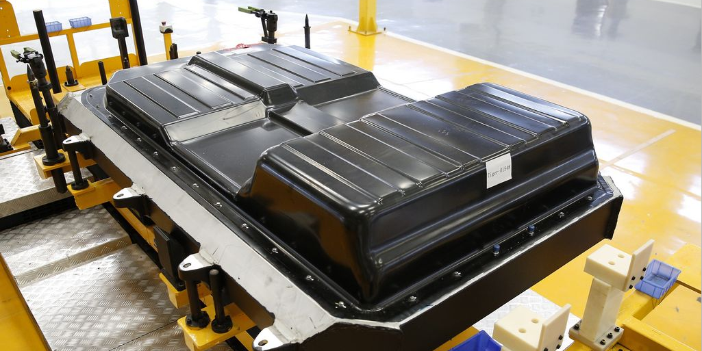 動(dòng)力電池現(xiàn)“結(jié)構(gòu)性供不應(yīng)求” 洗牌中誰(shuí)將勝出