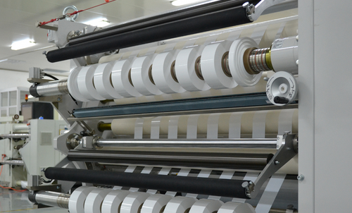 產(chǎn)業(yè)資本熱捧鋰電池隔膜 多家公司業(yè)績明顯增厚 產(chǎn)業(yè)資本熱捧鋰電池隔膜 多家公司業(yè)績明顯增厚