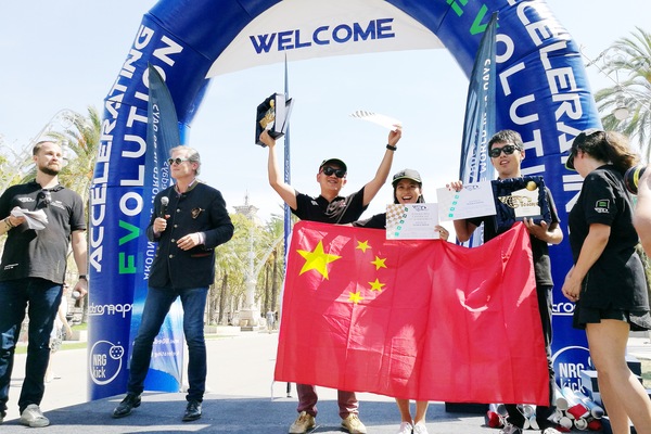 純電動汽車可以環游世界 充電基礎設施仍需完善