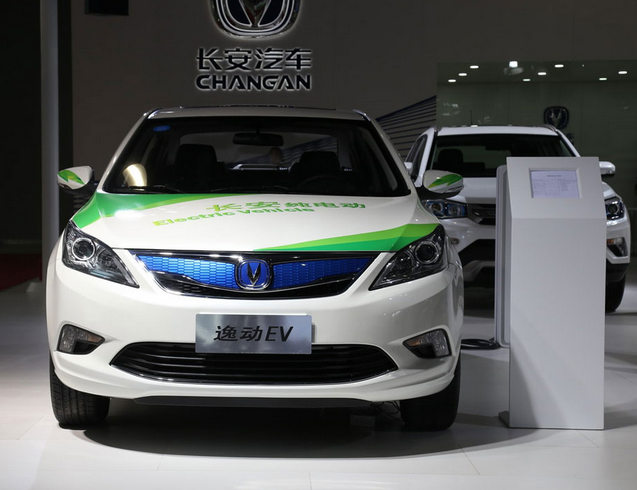 首批新能源車進入置換期 以舊換新有待破局 首批新能源車進入置換期 以舊換新有待破局