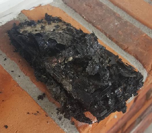 三星Note 7又發生電池爆炸 竟造成用戶整輛車起火