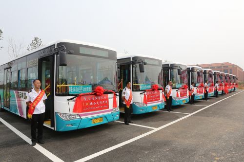 140輛純電動公交開進青島藍色硅谷