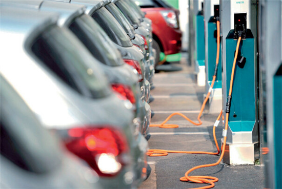 傳統車企動能不足 油耗達標管理尚需有效的獎懲機制 傳統車企動能不足 油耗達標管理尚需有效的獎懲機制