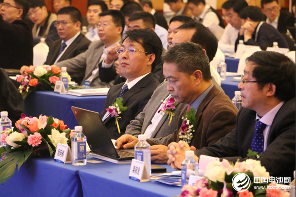 贏在趨勢 第4屆鋰電“達沃斯”論壇今日開幕 贏在趨勢 第4屆鋰電“達沃斯”論壇今日開幕