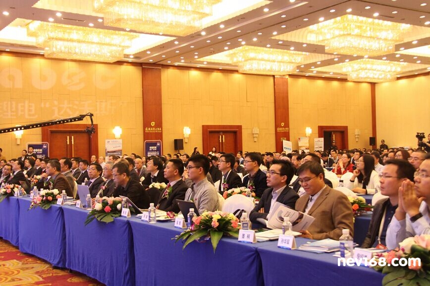 第4屆鋰電“達(dá)沃斯”論壇23日開幕 聚焦新能源產(chǎn)業(yè)發(fā)展 第4屆鋰電“達(dá)沃斯”論壇23日開幕 聚焦新能源產(chǎn)業(yè)發(fā)展