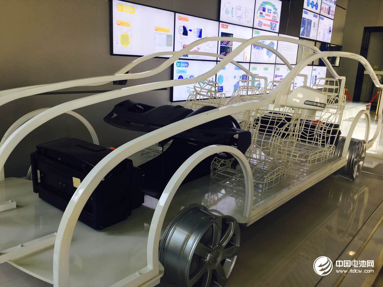 黃世霖：利用先進鋰電技術(shù) 推動電動汽車市場化發(fā)展