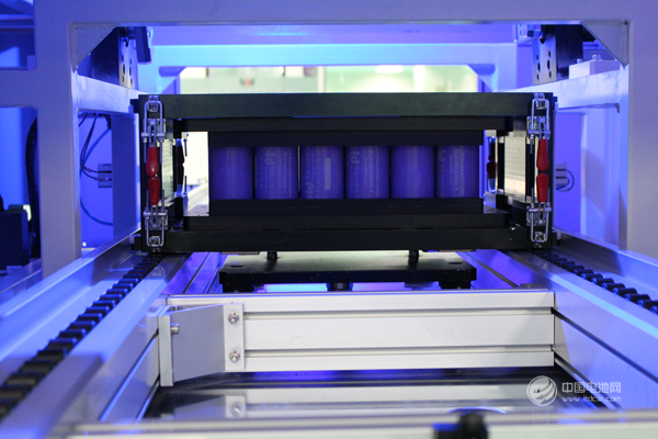 后補(bǔ)貼時(shí)代 提質(zhì)降價(jià)是電池企業(yè)繞不過(guò)去的坎 后補(bǔ)貼時(shí)代 提質(zhì)降價(jià)是電池企業(yè)繞不過(guò)去的坎