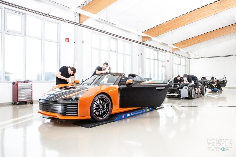 新能源車“不能承受之重”:跑車用的碳纖維正在走向民用車 新能源車“不能承受之重”:跑車用的碳纖維正在走向民用車