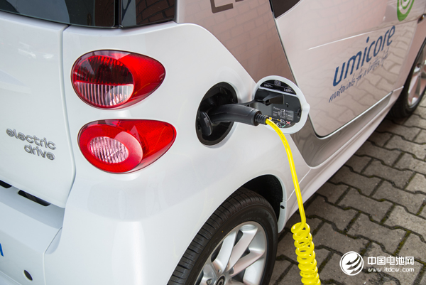 全球油價持續(xù)低迷 電動汽車第二春或有隱憂 全球油價持續(xù)低迷 電動汽車第二春或有隱憂