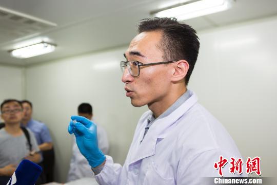 中國發現新型發電材料:未來可用衣服給手機充電 中國發現新型發電材料:未來可用衣服給手機充電