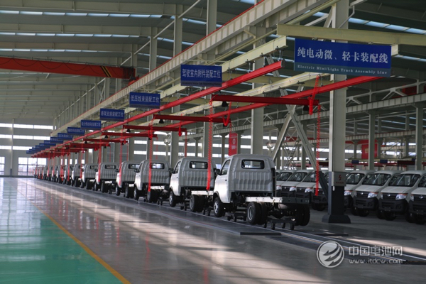 鄒仁才 :新能源汽車產業投資過快風險亟需引起關注 鄒仁才 :新能源汽車產業投資過快風險亟需引起關注