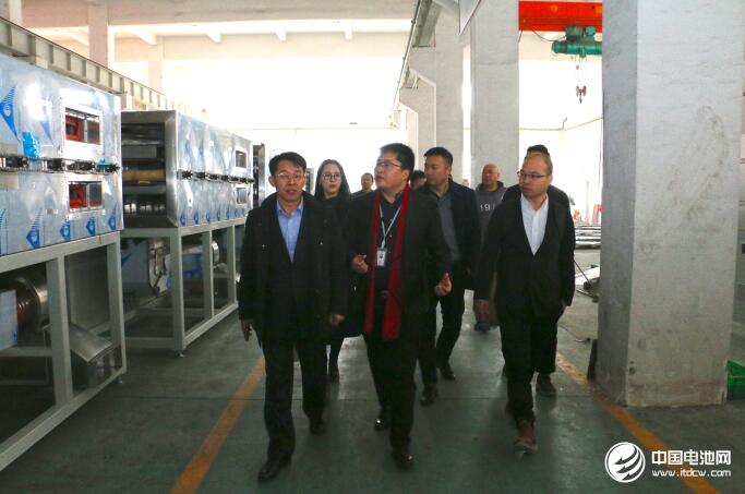 中國鋰電新能源產業鏈調研團一行參觀大族展宇