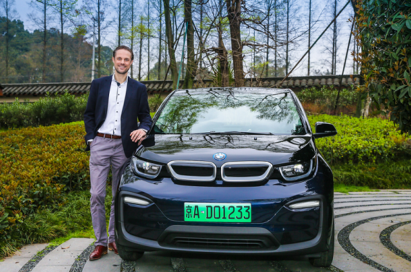 寶馬新能源再發力 2018年底中國即時充電樁數量將突破8萬個 寶馬新能源再發力 2018年底中國即時充電樁數量將突破8萬個