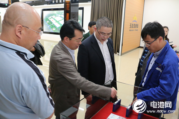 玉皇新能源石墨烯年產(chǎn)能達(dá)3噸 今年動(dòng)力電池產(chǎn)能或達(dá)12億WH 