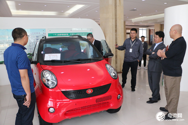 中國鋰電新能源產業鏈調研團一行參觀多氟多 中國鋰電新能源產業鏈調研團一行參觀多氟多