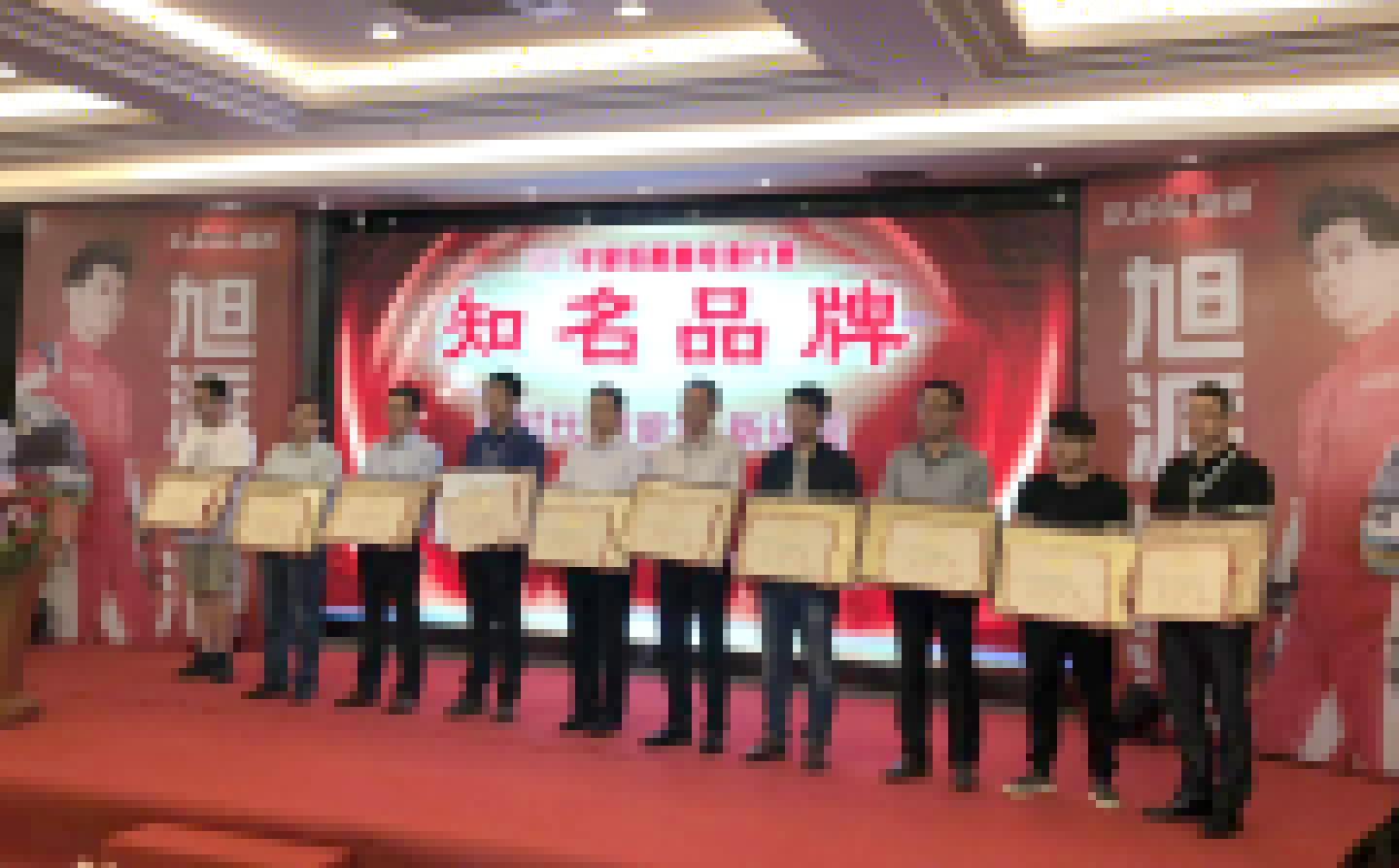 堅持走科技創新之路 奧冠集團榮獲鉛酸蓄電池行業四大獎項