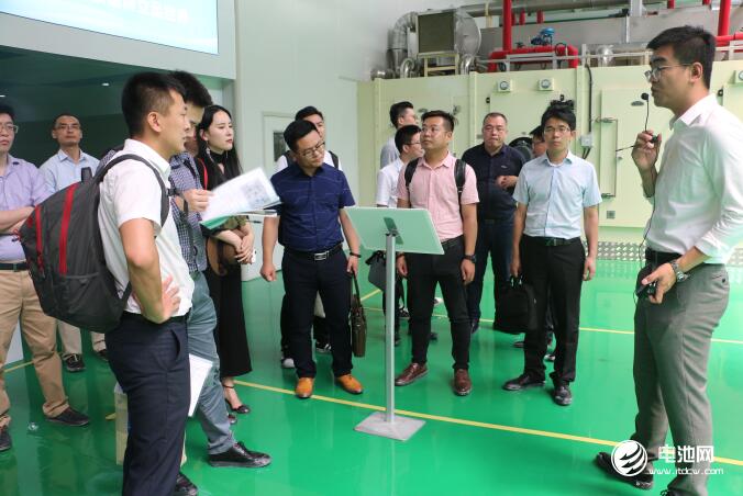 中國鋰電新能源產業鏈調研團一行參觀藍科途
