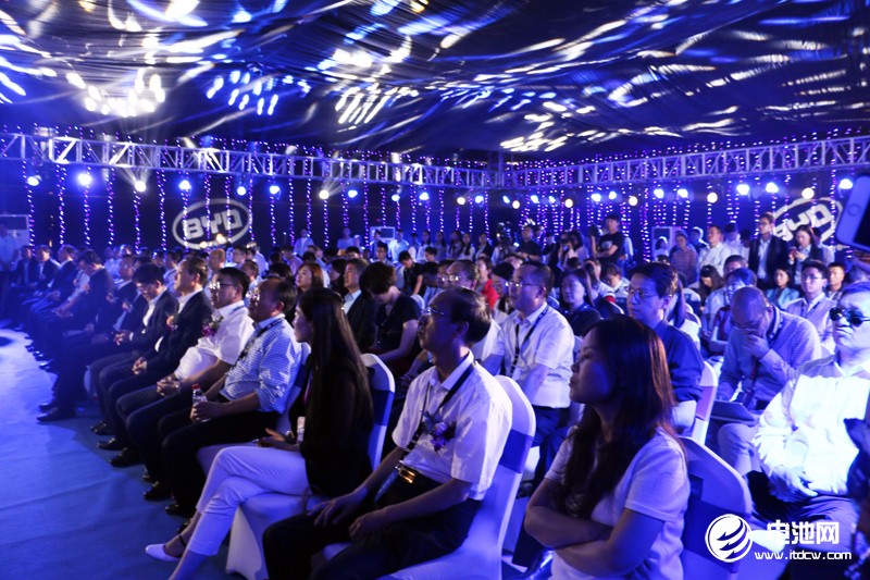 全球規(guī)模最大動力電池工廠下線 比亞迪鞏固動力電池霸主地位